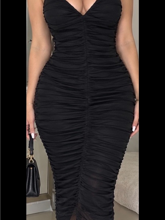 Zara Dresses & Skirts - Zara Black Ruched Bodycon Midi Dress